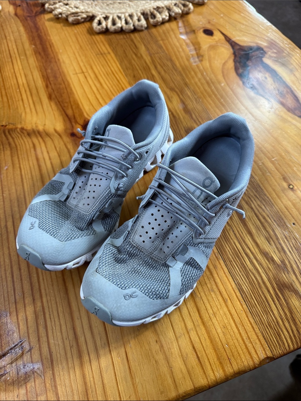 On Running Women's Light Gray Athletic Running Shoes